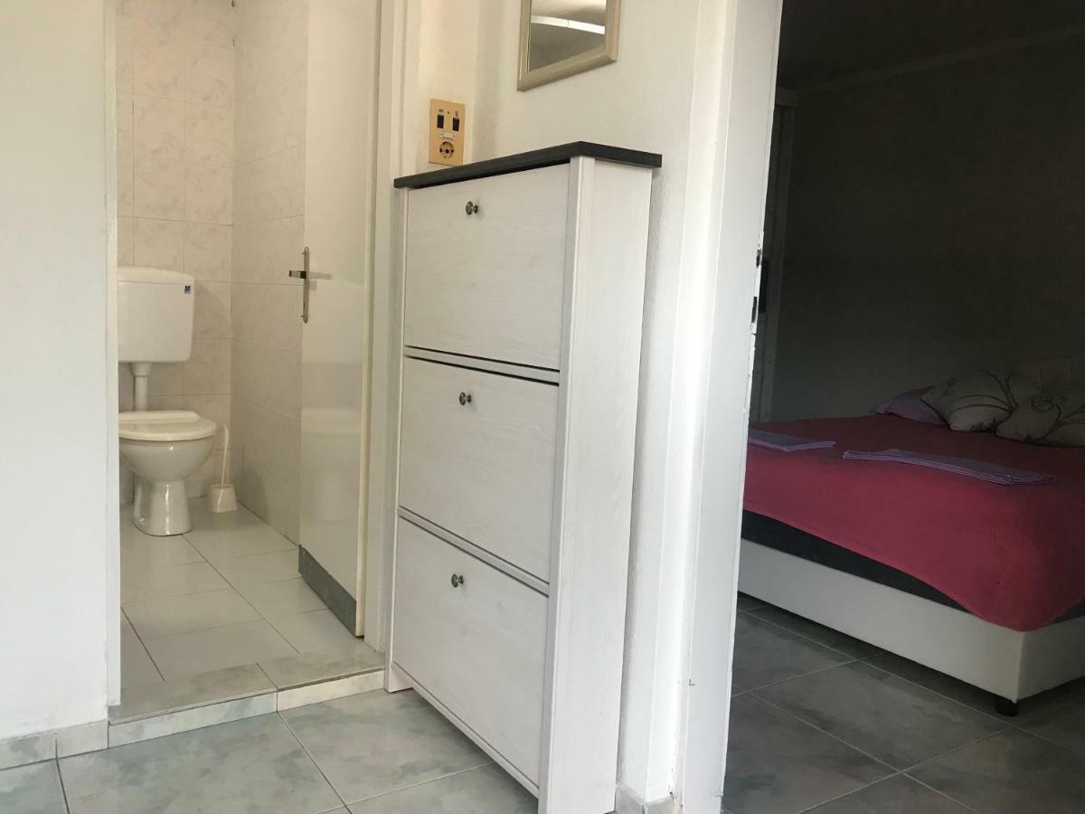 הרצג-נובי Apartmani Konjevic מראה חיצוני תמונה